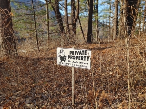 custom-signs_private-property-sign-by-lake_2020-12-14_220333.jpg - Thumb Gallery Image of Custom Signs